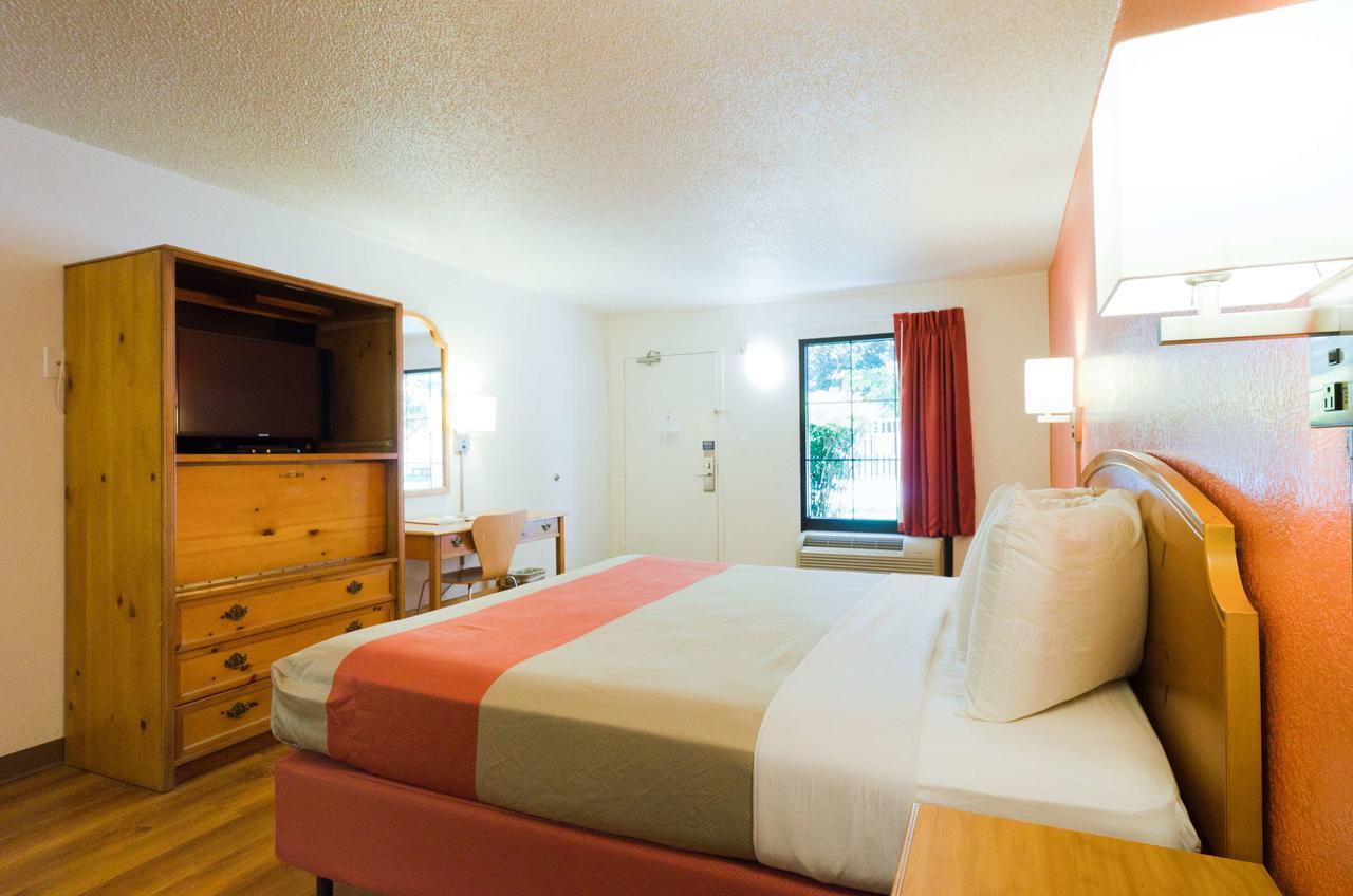 Motel 6-Frederick, Md - Fort Detrick Экстерьер фото